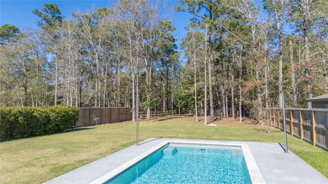 Exterior details and patio area of a home in , Anahuac (Image 4). Exterior details and patio area of a home in , Anahuac (Image 4).
