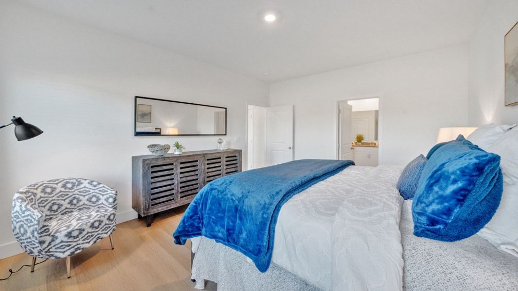 Furnished interior view inside a new home in Creekside Ridge, Dandridge (Image 13).