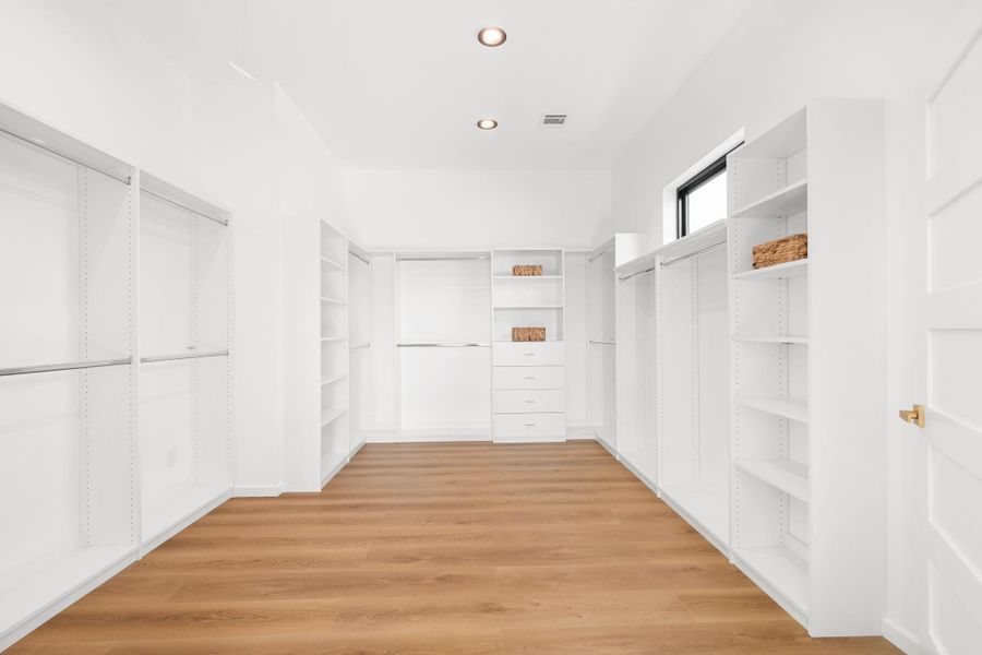 Spacious, unfurnished interior of a new home in , Dripping Springs (Image 23). Spacious, unfurnished interior of a new home in , Dripping Springs (Image 23).