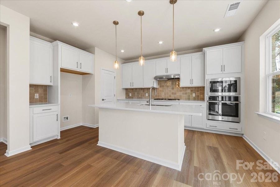 Gourmet Kitchen Layout.