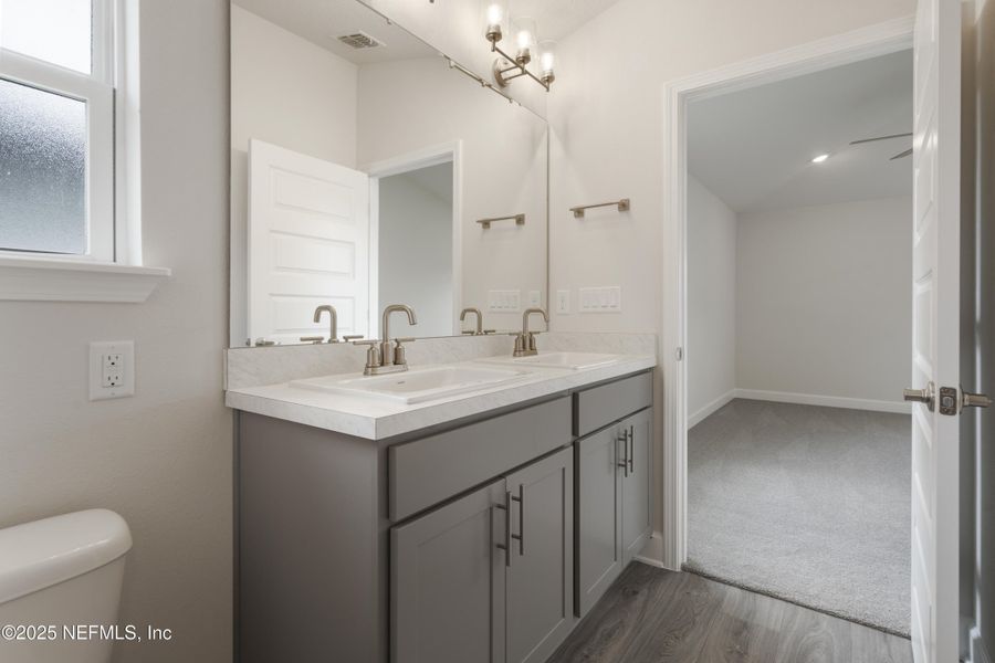 Furnished interior view inside a new home in Summerglen, Jacksonville (Image 4).
