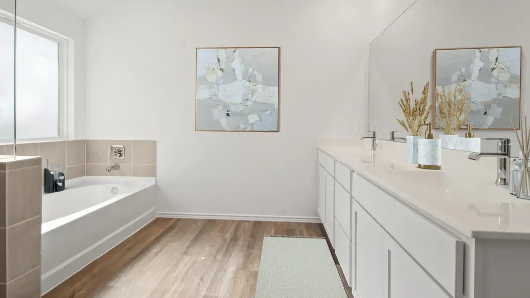 Furnished interior view inside a new home in Medina, Dayton (Image 6).