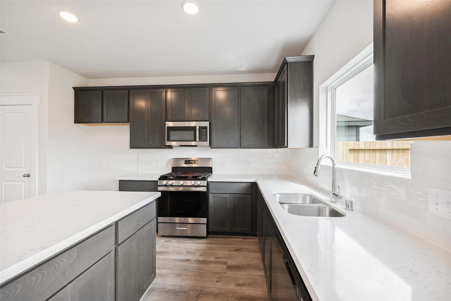 Furnished interior view inside a new home in Cielo, Conroe (Image 9).