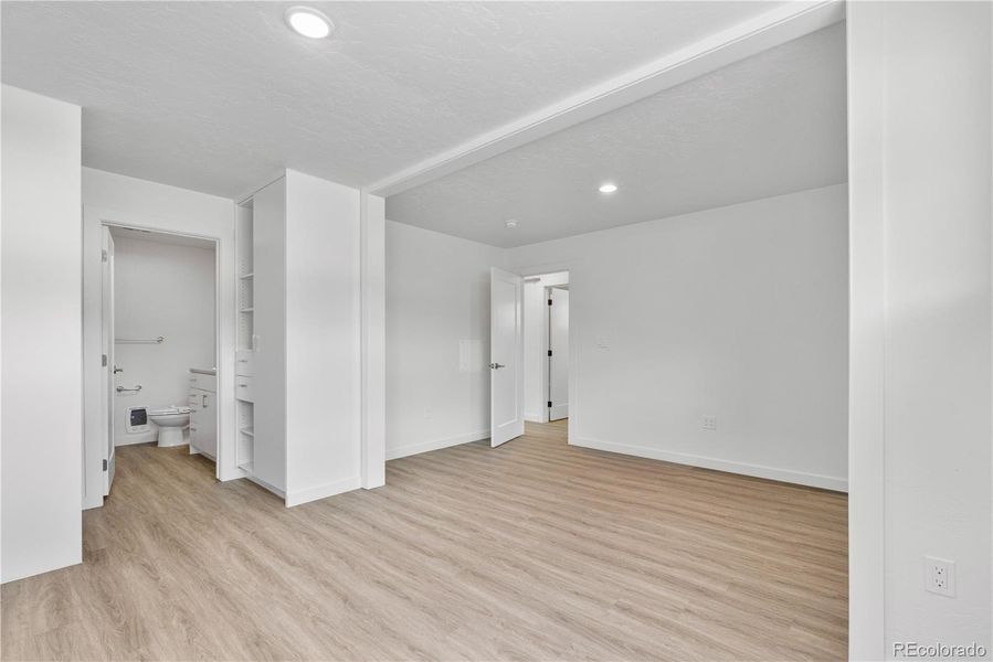 Spacious, unfurnished interior of a new home in , Aurora (Image 16). Spacious, unfurnished interior of a new home in , Aurora (Image 16).