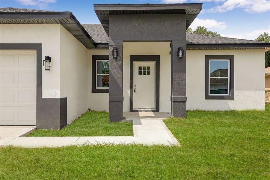 Exterior details and patio area of a home in , North Port (Image 4). Exterior details and patio area of a home in , North Port (Image 4).