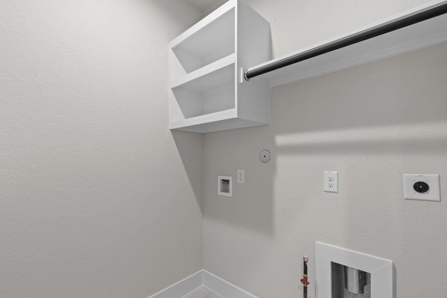 Spacious, unfurnished interior of a new home in Barton Creek Ranch, Conroe (Image 19). Spacious, unfurnished interior of a new home in Barton Creek Ranch, Conroe (Image 19).