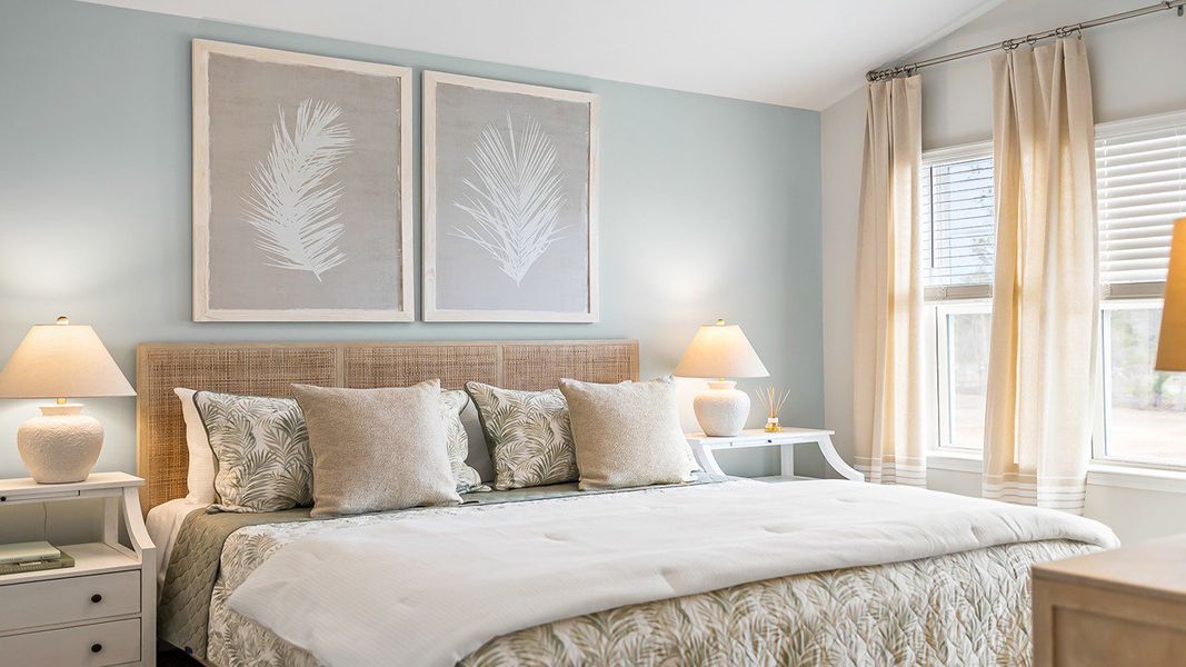 Furnished interior view inside a new home in Carolina Groves Townhomes, Moncks Corner (Image 17).