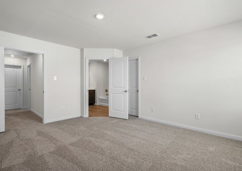 The master suite has a large bedroom, ensuite bathroom and walk-in closet. The master suite has a large bedroom, ensuite bathroom and walk-in closet.