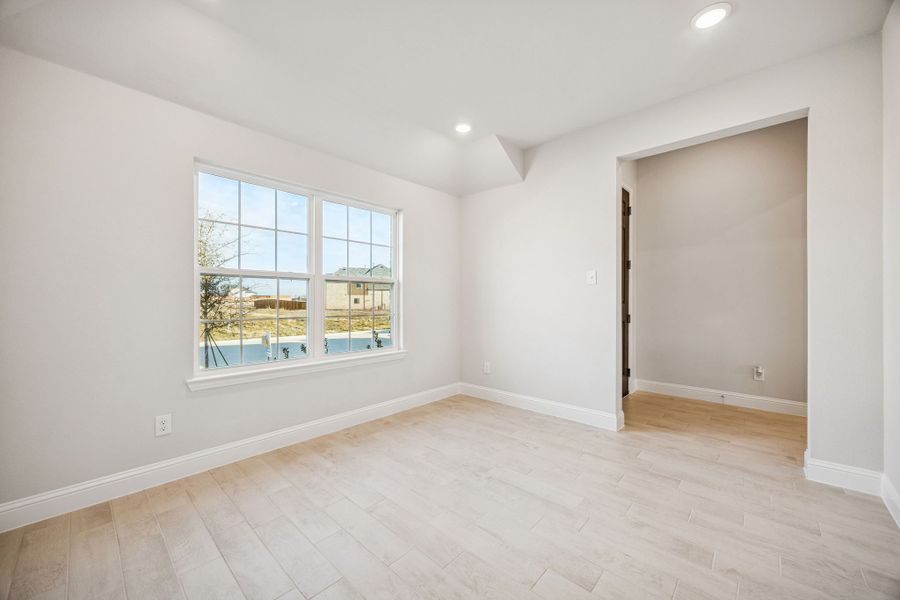 Representative unfurnished interior of a home built from the Juniper IV by Megatel Homes in Saint Tropez, Huffman (Image 9). Representative unfurnished interior of a home built from the Juniper IV by Megatel Homes in Saint Tropez, Huffman (Image 9).