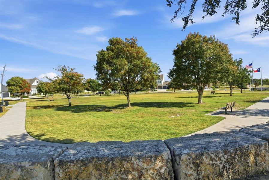 Greenspace across street from home-FOUNDER'S PARK