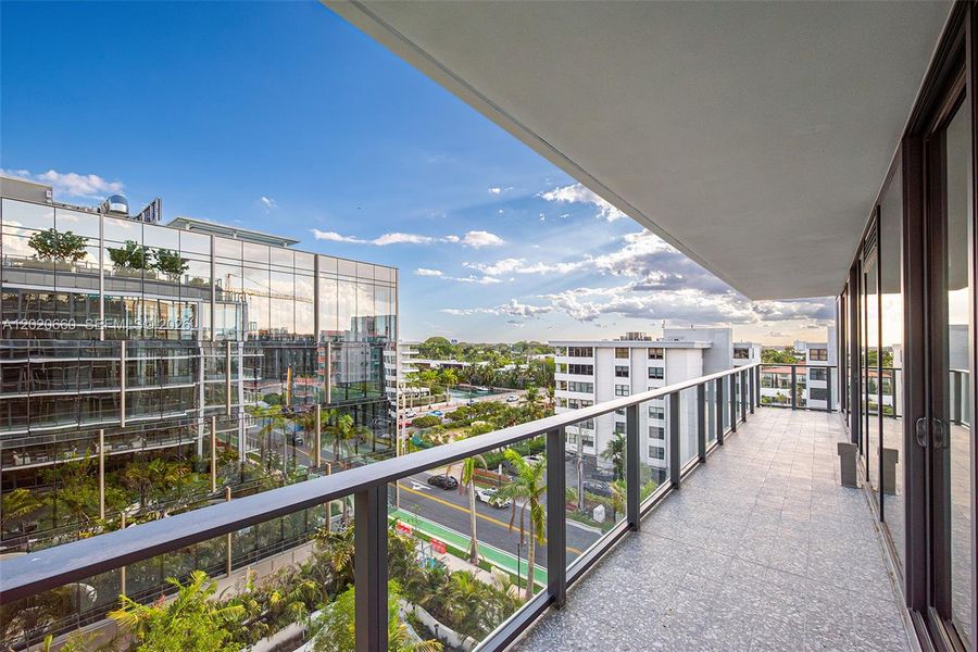 Condo located in Bay Harbor Islands, FL showcasing its design and architecture (Image 30).
