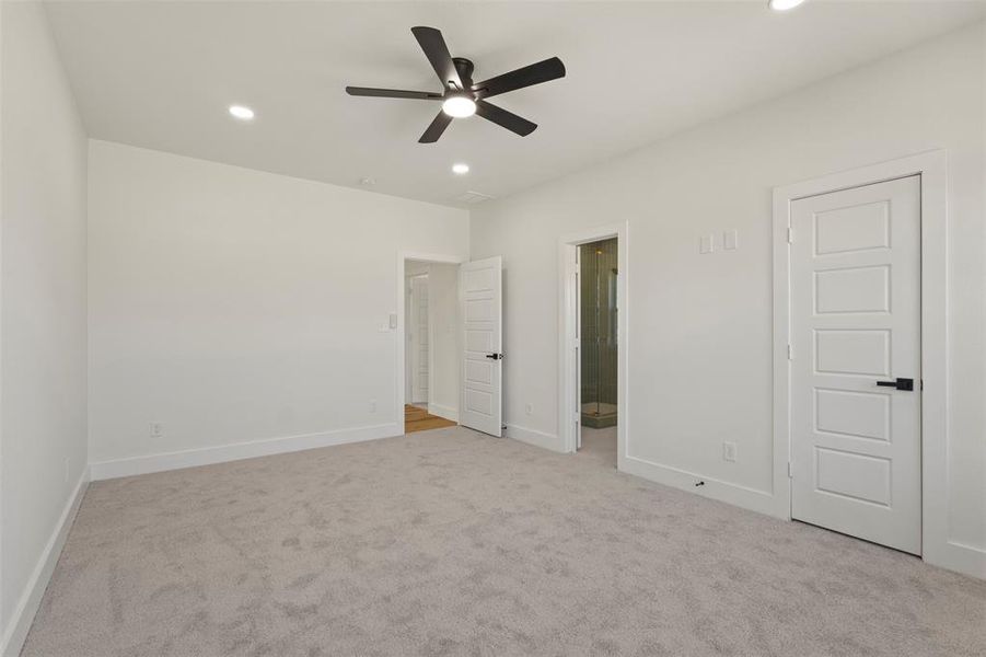 Spacious, unfurnished interior of a new home in , Dallas (Image 30).