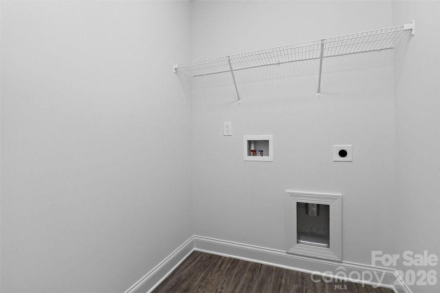 Spacious, unfurnished interior of a new home in , Belmont (Image 34).