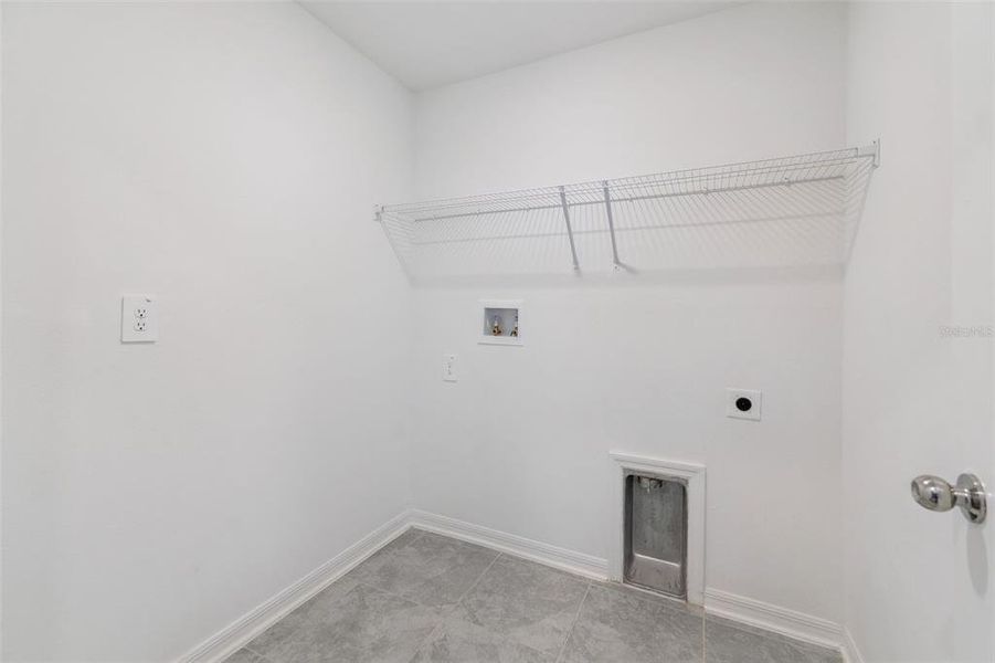 Spacious, unfurnished interior of a new home in Peace Creek Reserve: Legacy Collection, Winter Haven (Image 17). Spacious, unfurnished interior of a new home in Peace Creek Reserve: Legacy Collection, Winter Haven (Image 17).