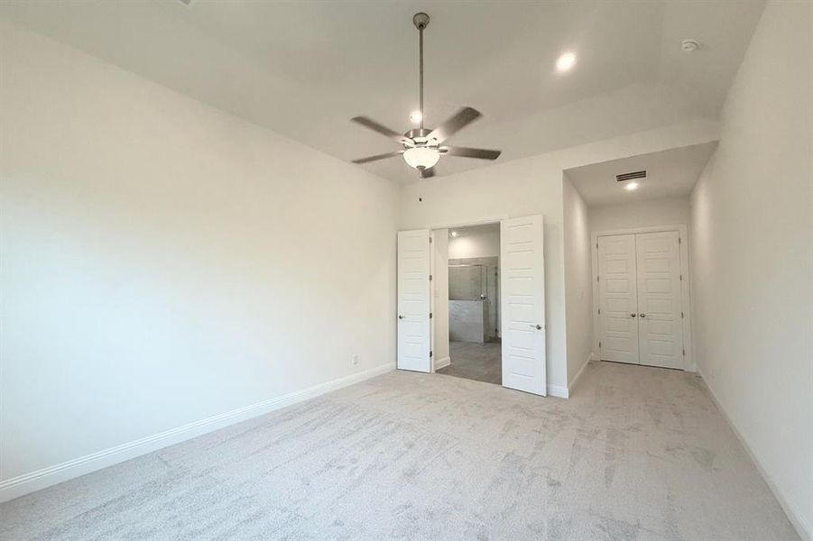 Spacious, unfurnished interior of a new home in Ridge Park Estates, Royse City (Image 20).