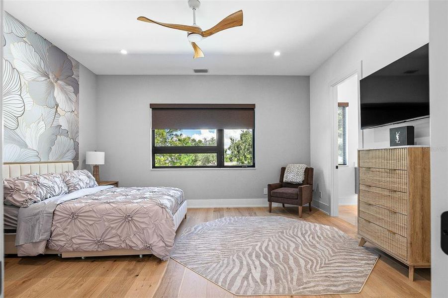 Furnished interior view inside a new home in , Sarasota (Image 16).