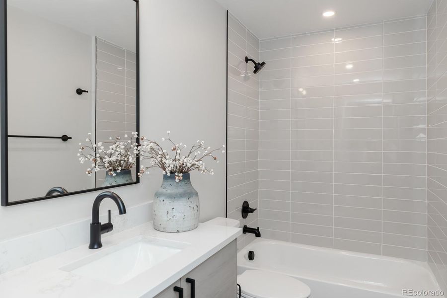 Furnished interior view inside a new home in , Winter Park (Image 29).