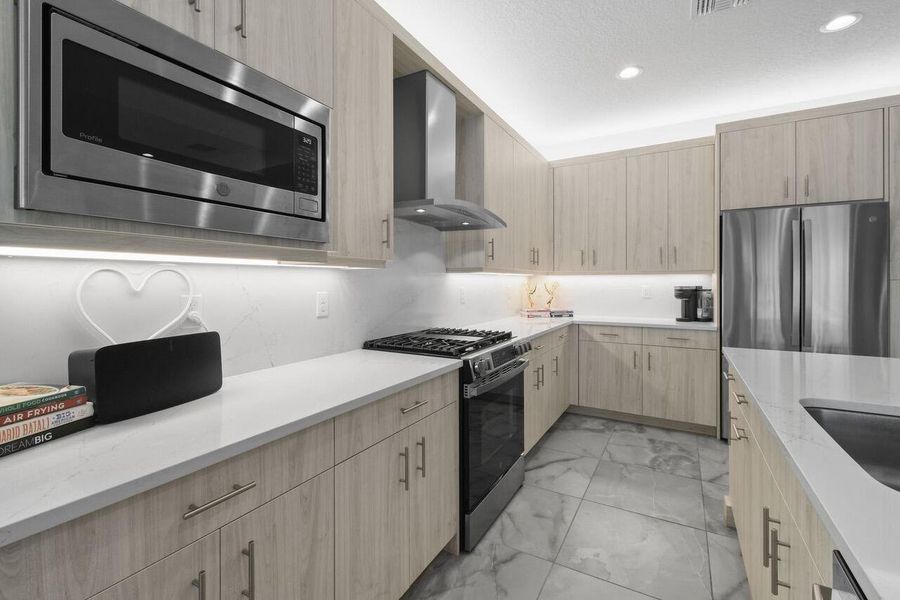 Quartz counters and backsplash Quartz counters and backsplash