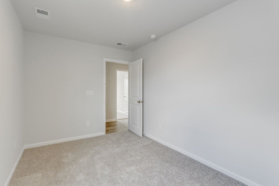 Spacious, unfurnished interior of a new home in Bluefield, Lexington (Image 29). Spacious, unfurnished interior of a new home in Bluefield, Lexington (Image 29).