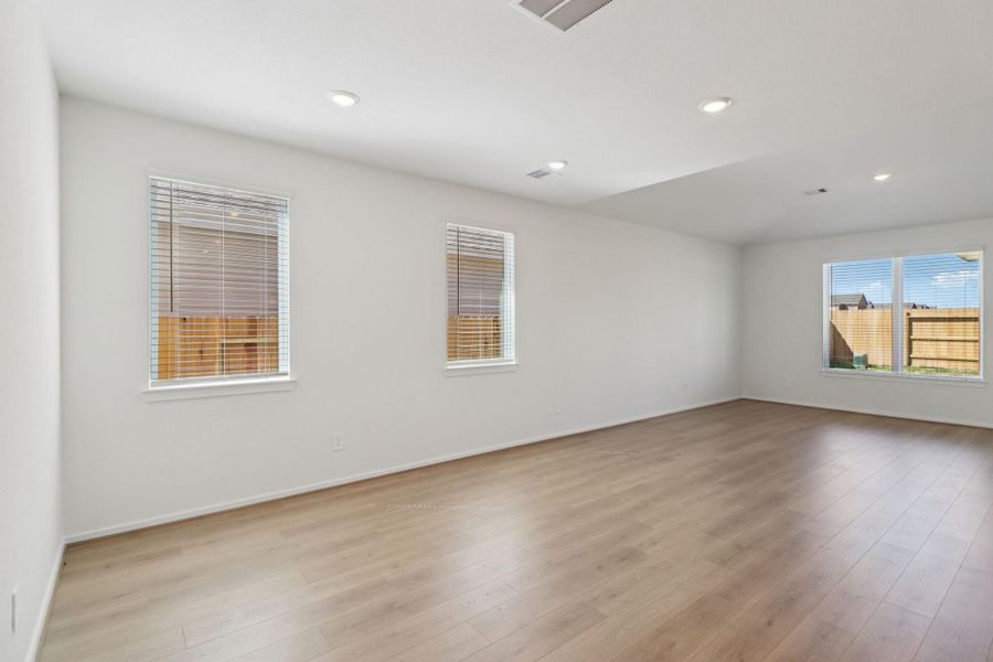 Spacious, unfurnished interior of a new home in Pine Lake Cove - Premier Series, Montgomery (Image 15).