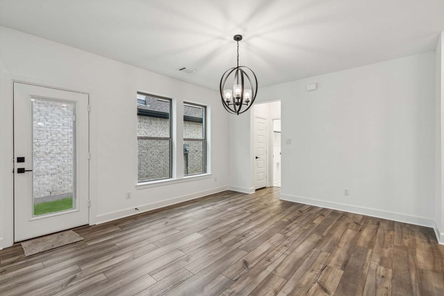 The Capri - Dining Room