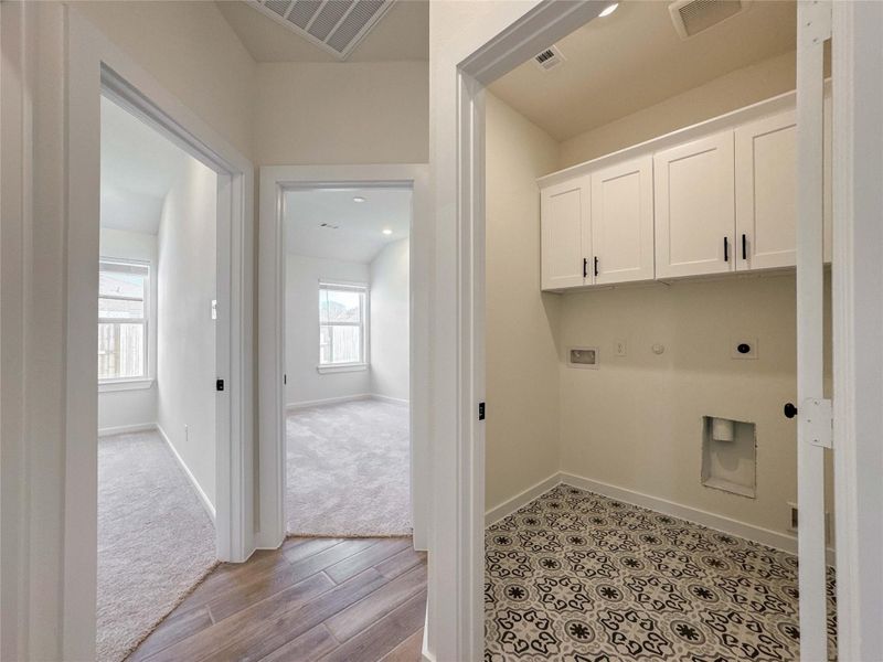 Spacious, unfurnished interior of a new home in , Manvel (Image 22).