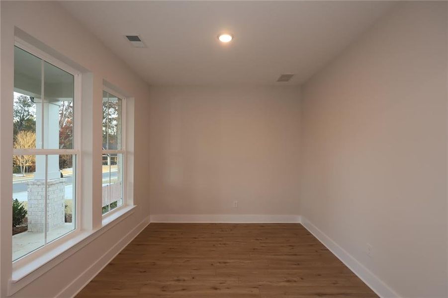 Spacious, unfurnished interior of a new home in Havencroft, Woodstock (Image 11). Spacious, unfurnished interior of a new home in Havencroft, Woodstock (Image 11).