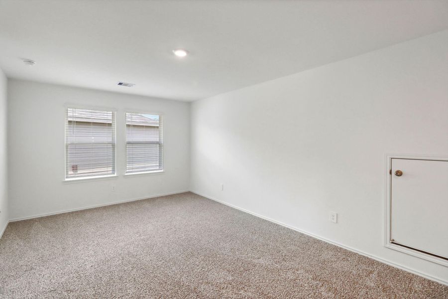 Spacious, unfurnished interior of a new home in Grand Pines, Magnolia (Image 16).