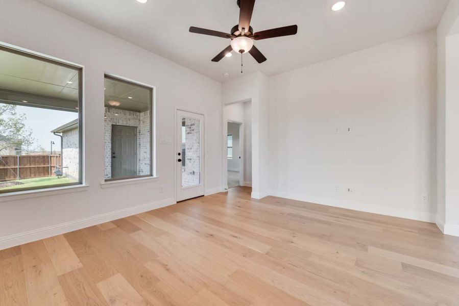 Representative unfurnished interior of a home built from the Granary by Pacesetter Homes in La Terra at Uptown Celina, Celina (Image 15).