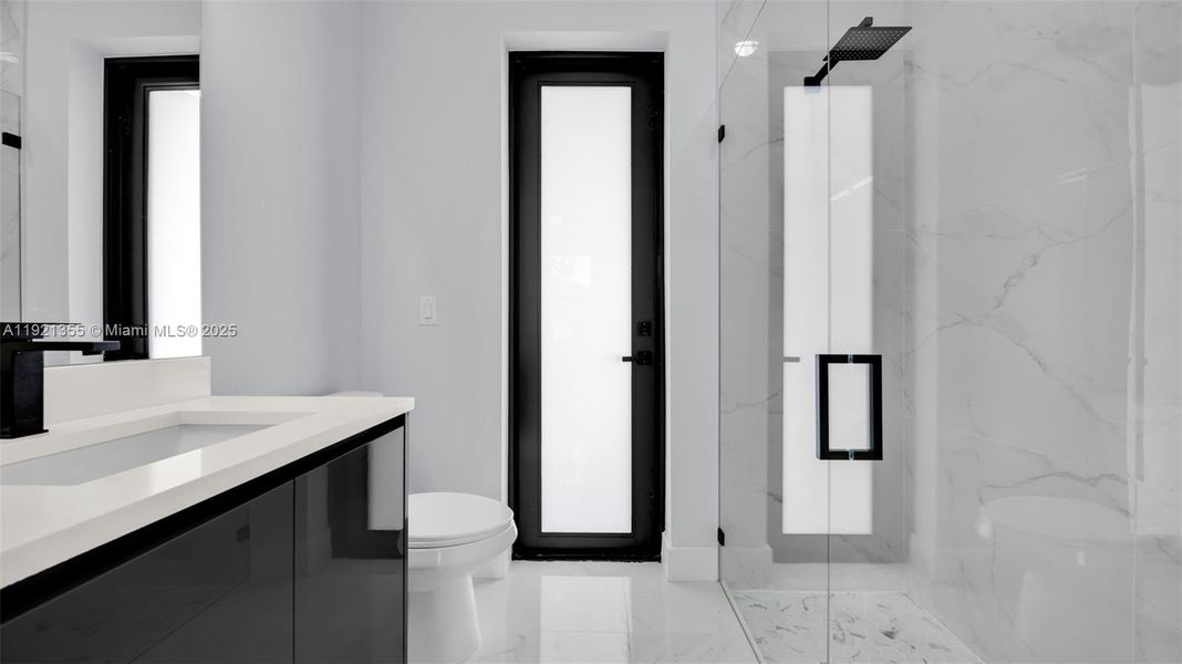 Furnished interior view inside a new home in , Cape Coral (Image 17).