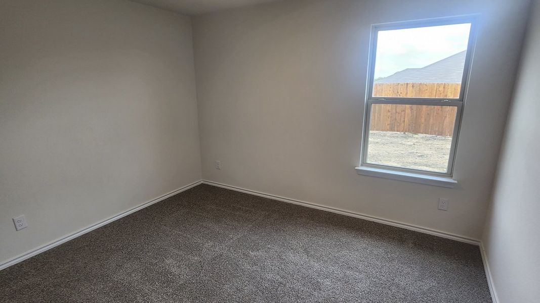 Spacious, unfurnished interior of a new home in Saddlebrook, Waxahachie (Image 11). Spacious, unfurnished interior of a new home in Saddlebrook, Waxahachie (Image 11).