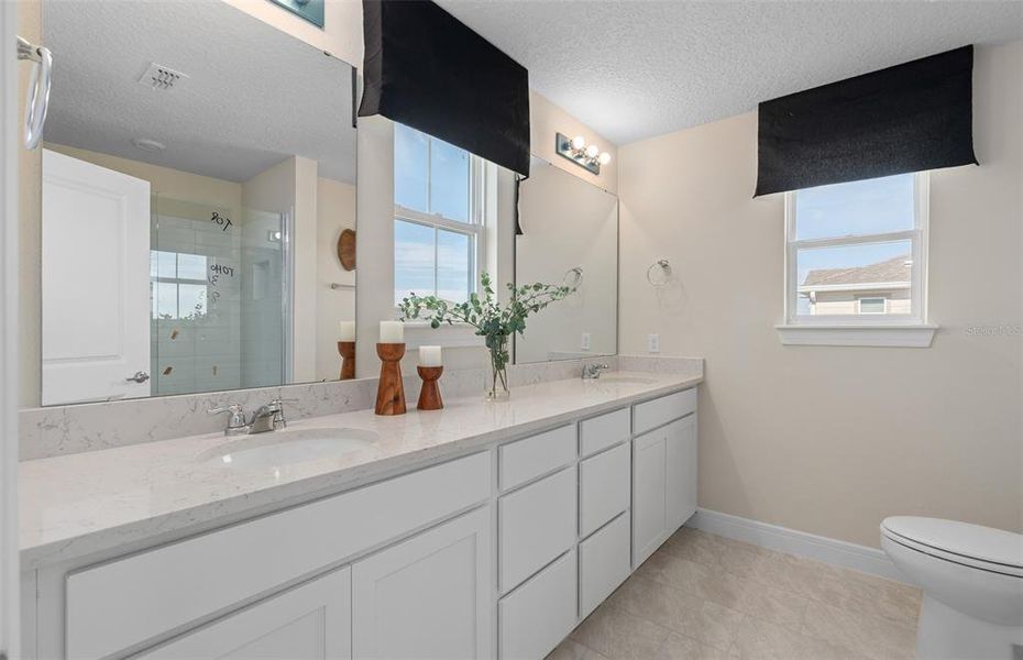 Furnished interior view inside a new home in Tohoqua, Kissimmee (Image 23).