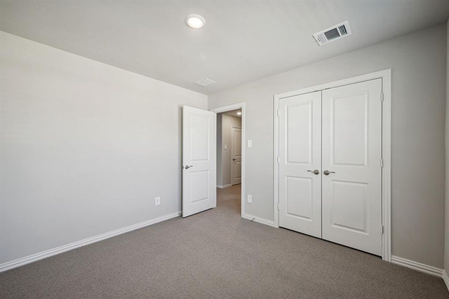 Photo is not of the actual home, but is an inspirational photo of builder’s model home and may depict options, furnishings, and/or decorator features that are not included.