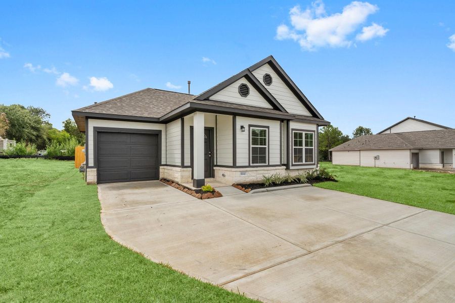 Pictures are of a completed home that is the same floorplan. Interior selections and exterior colors may differ. Pictures are of a completed home that is the same floorplan. Interior selections and exterior colors may differ.