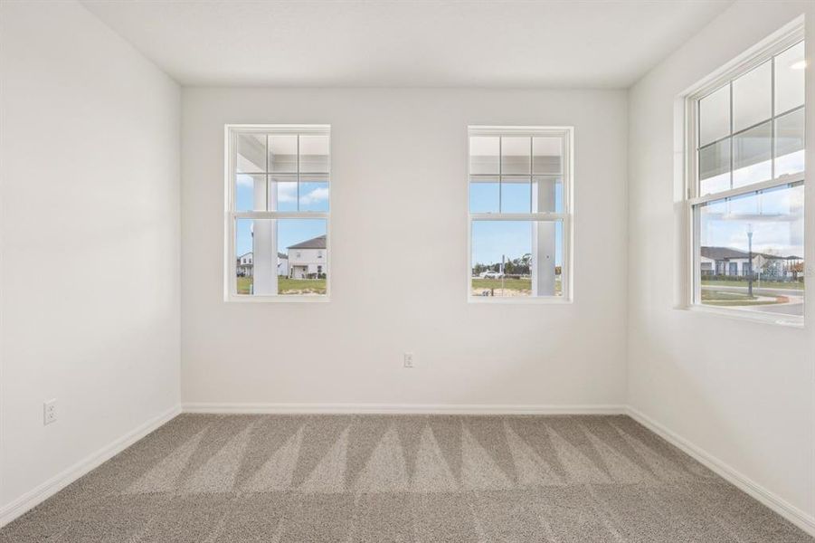 Spacious, unfurnished interior of a new home in Trailside, Mount Dora (Image 28).