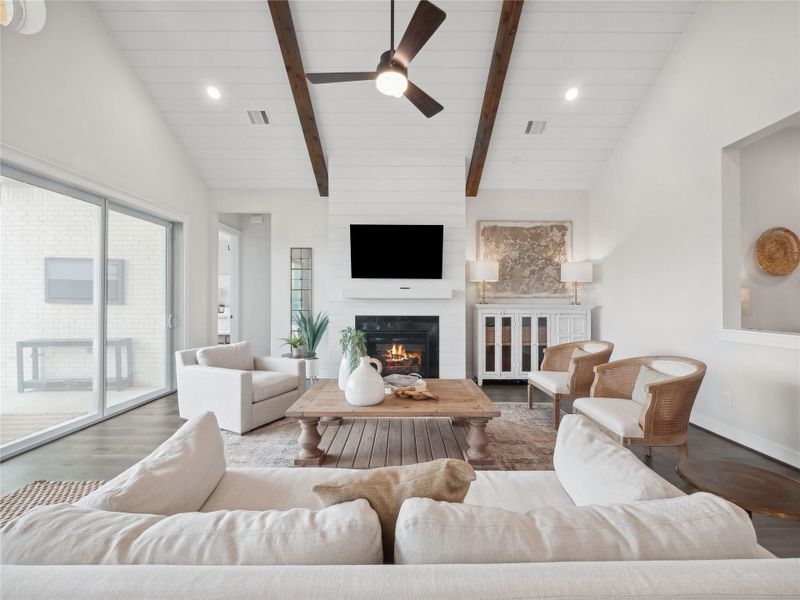 Stunning great room (*Photo not of actual home and used for illustration purposes only.) Stunning great room (*Photo not of actual home and used for illustration purposes only.)