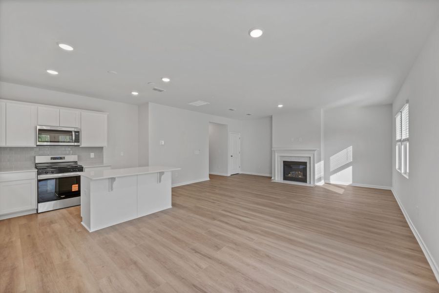 Spacious, unfurnished interior of a new home in Grand Arbor, Blythewood (Image 18).