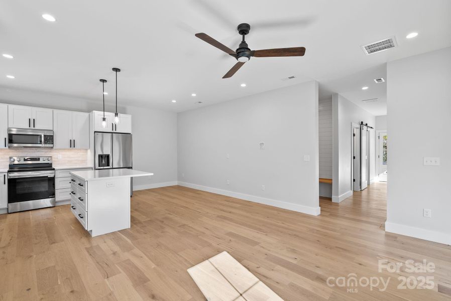 Spacious, unfurnished interior of a new home in , Weaverville (Image 37).