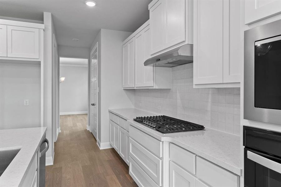 DAL_Painted Tree_Goodlow_4013 Clingsman Way (12)