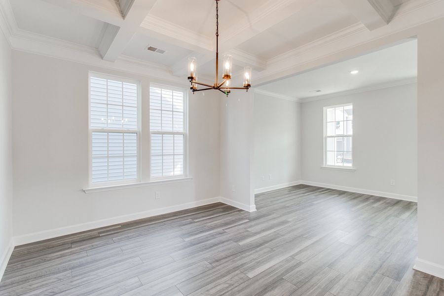 Spacious, unfurnished interior of a new home in Hendrix Farms, Lexington (Image 19).