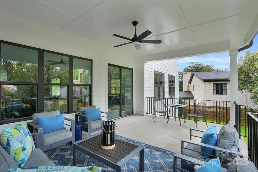 Community amenities in , Charlotte (Image 32).