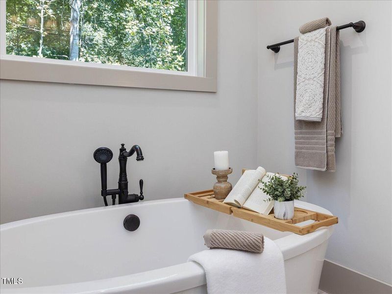 046-Primary Bathroom 046-Primary Bathroom