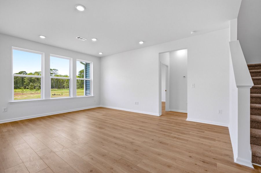 Spacious, unfurnished interior of a new home in Somerset, Myrtle Beach (Image 20). Spacious, unfurnished interior of a new home in Somerset, Myrtle Beach (Image 20).
