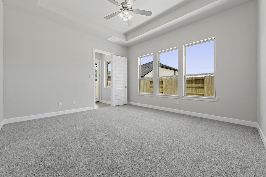 Spacious, unfurnished interior of a new home in The Trails, New Caney (Image 19).