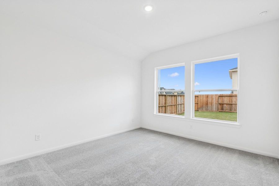 Spacious, unfurnished interior of a new home in Jubilee, Hockley (Image 31).