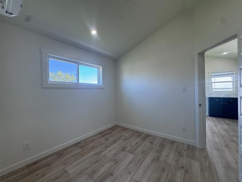 Spacious, unfurnished interior of a new home in , Eastland (Image 21).