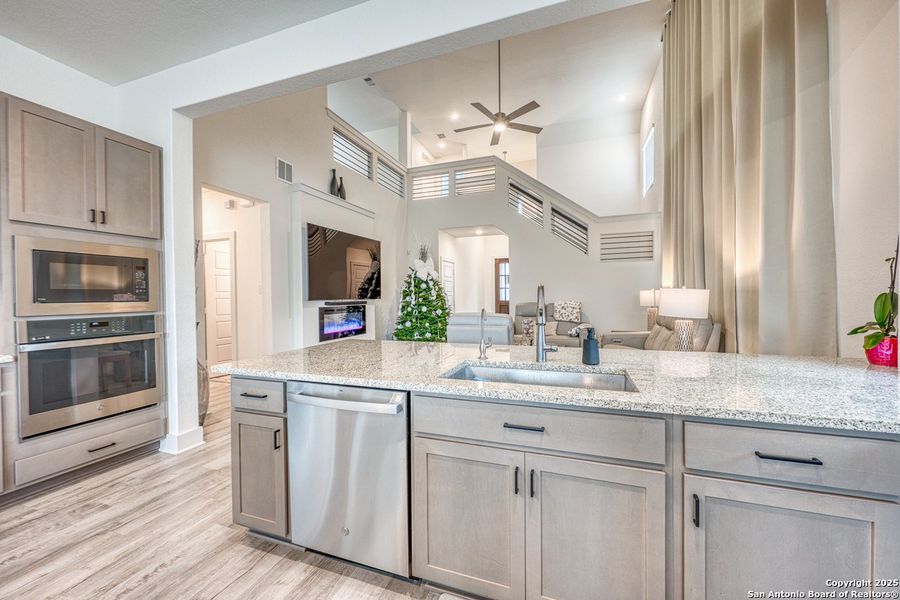 Furnished interior view inside a new home in Hunters Ranch, San Antonio (Image 18). Furnished interior view inside a new home in Hunters Ranch, San Antonio (Image 18).