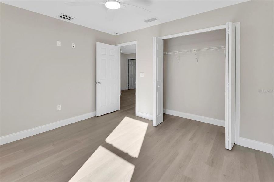 Spacious, unfurnished interior of a new home in , Daytona Beach (Image 28).