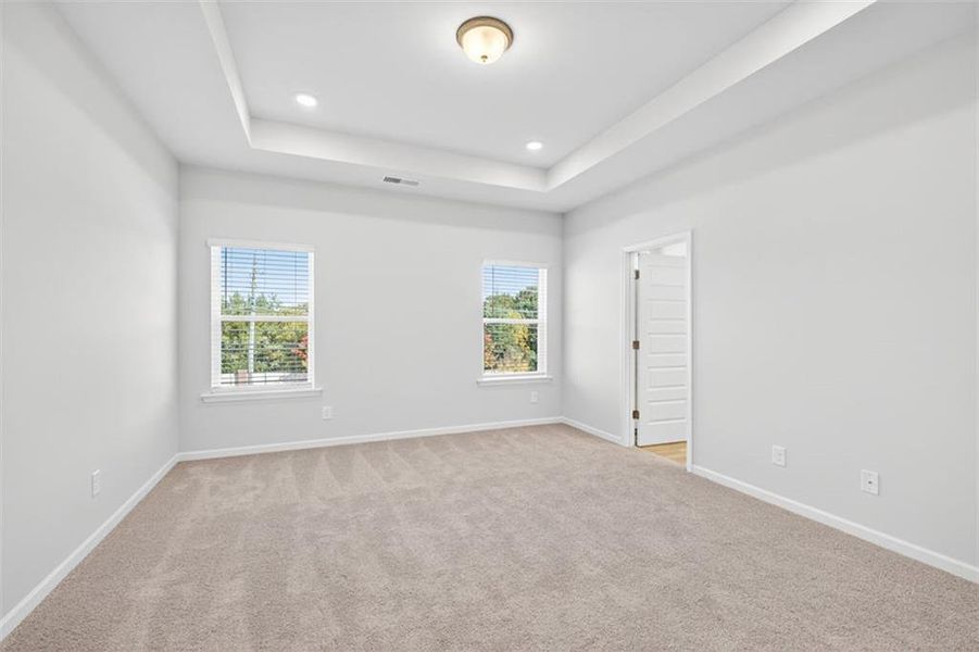 Spacious, unfurnished interior of a new home in Franklin Manor, Lawrenceville (Image 26).