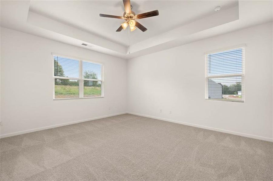 Spacious, unfurnished interior of a new home in Bridle Creek, Locust Grove (Image 21).
